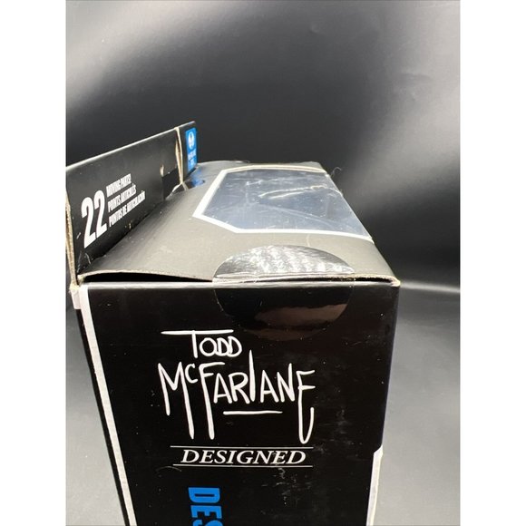 DC Multiverse Batman Designed by Todd McFarlane Variant 7” figure - Picture 12 of 14